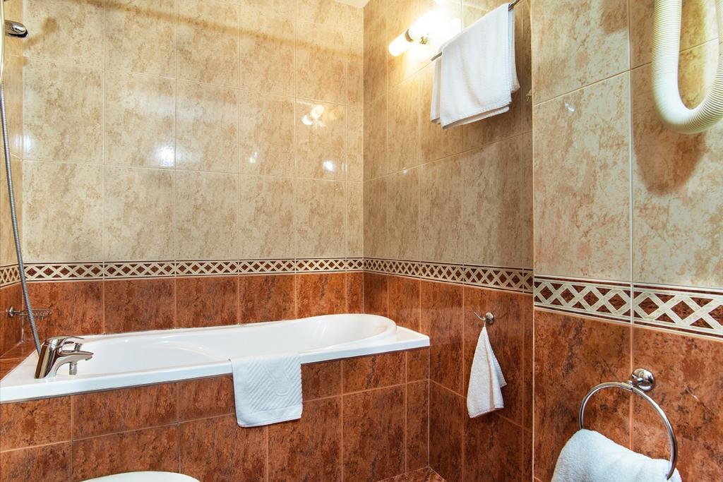 סטארוזגורסקי באני Hotel Izvor מראה חיצוני תמונה