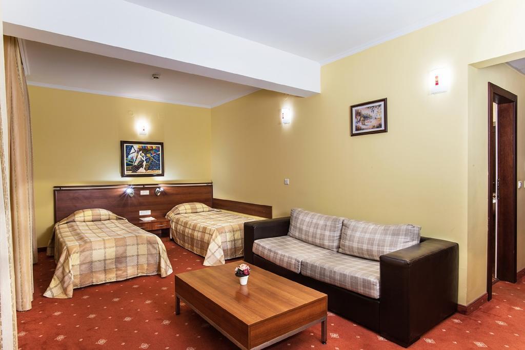 סטארוזגורסקי באני Hotel Izvor מראה חיצוני תמונה